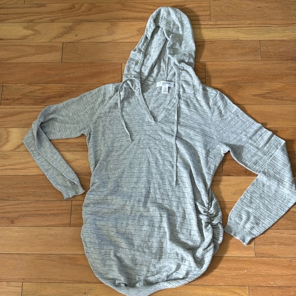 Motherhood Maternity | Gray/Silver Sweater/Hoodie | size M - Picture 1 of 7